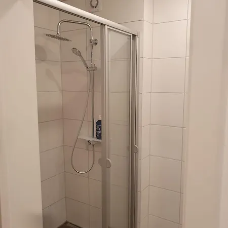 80m2 Garten-duplexwohnung In Altperlach ميونيخ
