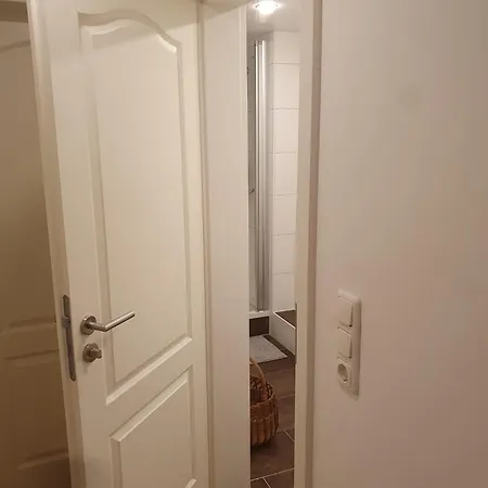 80m2 Garten-duplexwohnung In Altperlach شقة