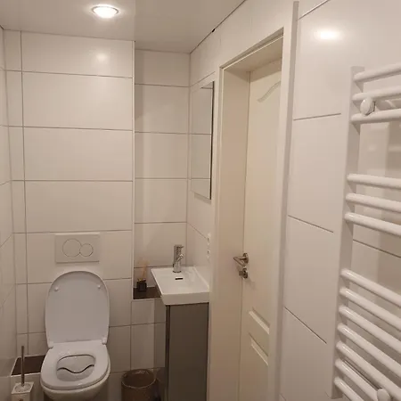 Apartment 80m2 Garten-duplexwohnung In Altperlach Munich